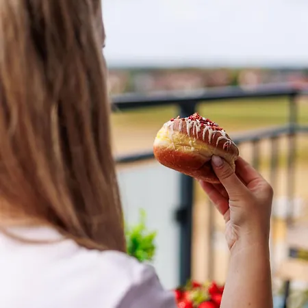 Brzeziny By Stay&rest - Szybki Dojazd I Parking アパート チェホビツェ・ジェジツェ